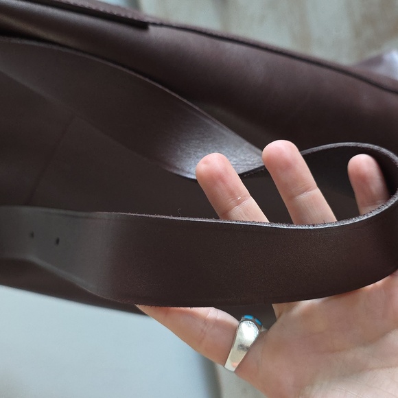 Madewell The Essential Bucket Tote In Chocolate Raisin - Picture 5 of 9